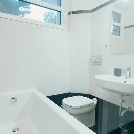 5min Stazione Con Terrazza Διαμέρισμα Τεργέστη