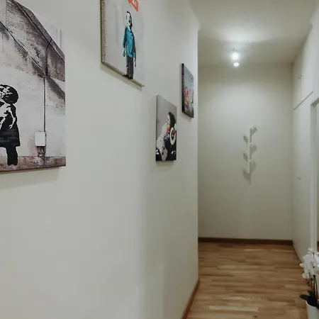 Διαμέρισμα 5min Stazione Con Terrazza Τεργέστη